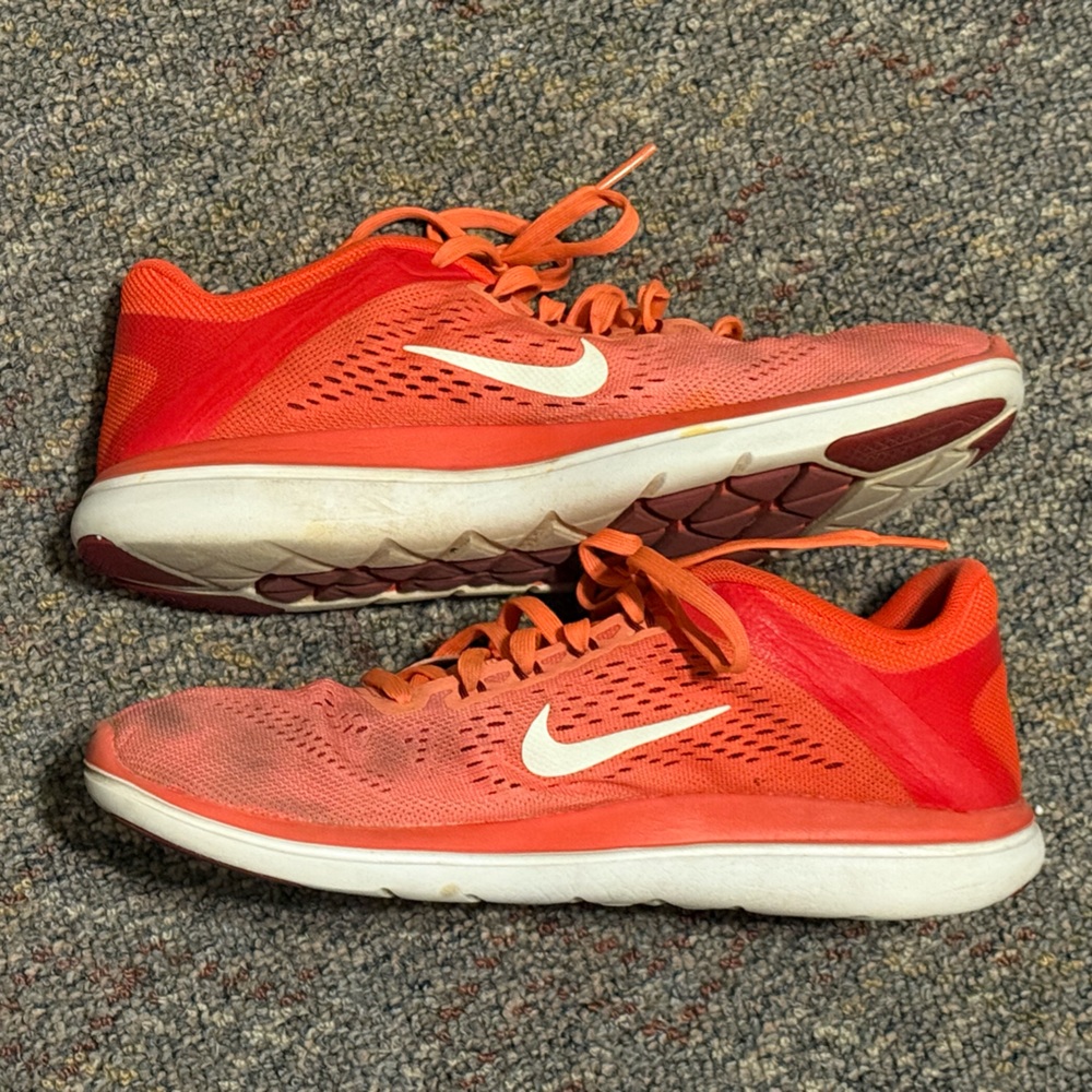 Nike Flex 2016 Run Women’s US 7.5 Neon Orange Running Shoes Sneakers 830751-800